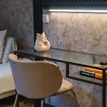 شقة Modern 2 Private Bedrooms In The Heart Of خنت