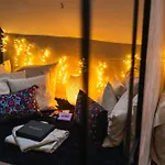 Modern 2 Private Bedrooms In The Heart Of * خنت