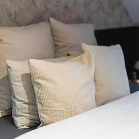 Modern 2 Private Bedrooms In The Heart Of * Gent