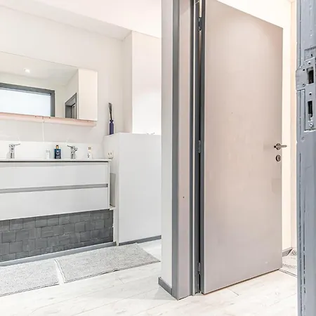 Modern 2 Private Bedrooms In The Heart Of Apartamento *