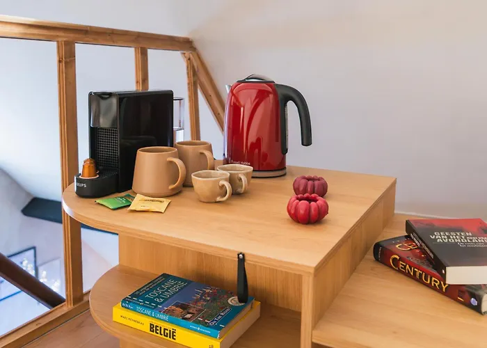 Modern 2 Private Bedrooms In The Heart Of